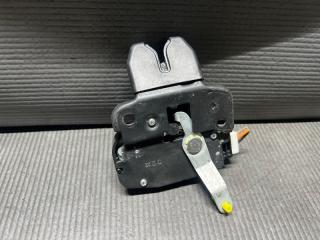 Замок багажника Nissan TIIDA LATIO SC11, SNC11, SJC11 HR15 84631-ED400 4 ракурс