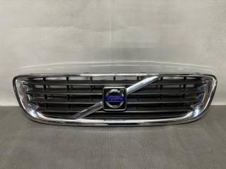Запчасть решетка Volvo V50