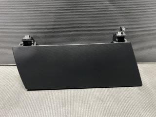 Крышка бардачка левая передняя Toyota NOAH AZR60 1AZ 55042-28030 1 ракурс Крышка бардачка левая передняя Toyota NOAH AZR60 1AZ 55042-28030 1 ракурс