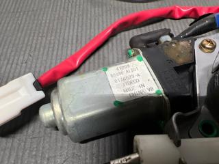 Стеклоподъемник правый передний Nissan SKYLINE V35, NV35, PV35, HV35 VQ25 80720-AR000 3 ракурс