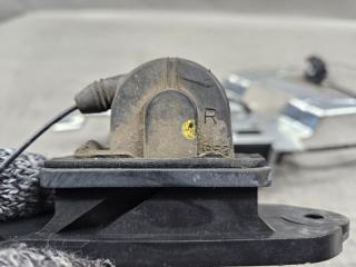 Доводчик двери правый задний Mazda BIANTE CCFFW, CCEFW, CCEAW, CC3FW LF C275723L1 5 ракурс