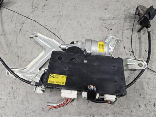 Доводчик двери правый задний Mazda BIANTE CCFFW, CCEFW, CCEAW, CC3FW LF C275733L1 2 ракурс