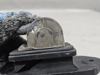 Доводчик двери правый задний Mazda BIANTE CCFFW, CCEFW, CCEAW, CC3FW LF C275733L1 4 ракурс