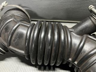 Патрубок воздушн.фильтра Nissan SERENA C25 MR20 16576-CY000 2 ракурс