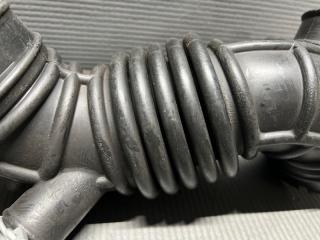 Патрубок воздушн.фильтра Nissan SERENA C25 MR20 16576-CY000 2 ракурс