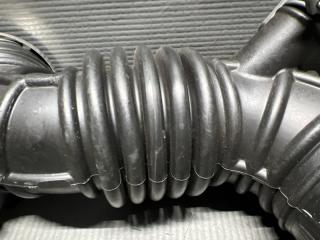 Патрубок воздушн.фильтра Nissan SERENA C25 MR20 16576-CY000 2 ракурс