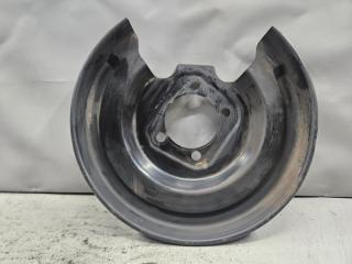 Кожух ступицы левый задний Toyota PRIUS ZVW30 2ZR 47882-12071 4 ракурс Кожух ступицы левый задний Toyota PRIUS ZVW30 2ZR 47882-12071 4 ракурс