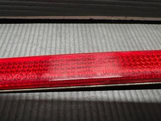 Катафот в бампер правый задний Toyota ALLION ZZT240 1ZZ 53-17601 2 ракурс