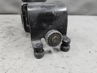 Ролик раздвижной двери левый задний Honda STEPWGN RG1, RG2, RG3, RG4 K20A 72560-SLJ-J01 4 ракурс