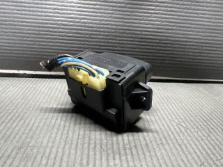 Кнопка правая передняя Subaru LEGACY BR9 EJ25 64176AJ000 4 ракурс