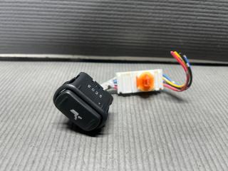 Кнопка правая передняя Subaru LEGACY BR9 EJ25 64176AJ020JC 1 ракурс