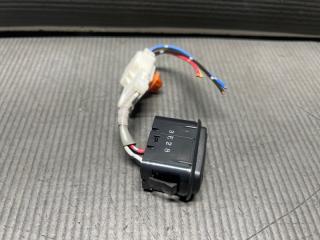 Кнопка правая передняя Subaru LEGACY BR9 EJ25 64176AJ020JC 2 ракурс