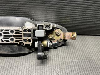 Ручка двери правая задняя Mazda MPV LW3W, LW5W, LWEW, LWFW FS 5 ракурс
