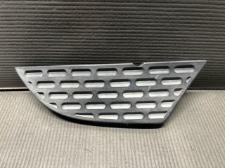 Фото запчасти заглушка бампера передняя правая Mitsubishi COLT контрактная запчасть Запчасть заглушка бампера передняя правая Mitsubishi COLT