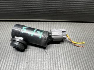 Мотор бачка омывателя Subaru OUTBACK BP9 EJ25 2 ракурс