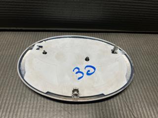 Эмблема задняя Toyota PRIUS ZVW30 2ZR 90975-02196 4 ракурс Эмблема задняя Toyota PRIUS ZVW30 2ZR 90975-02196 4 ракурс
