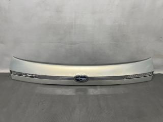 Накладка 5-й двери Subaru OUTBACK контрактная Накладка 5-й двери Subaru OUTBACK