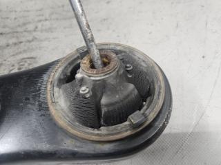 Рычаг правый передний Toyota ISIS ZGM11W 2ZR 48068-29255 4 ракурс