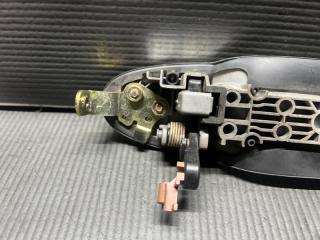 Ручка двери левая задняя Mazda MPV LW3W, LW5W, LWEW, LWFW FS 5 ракурс