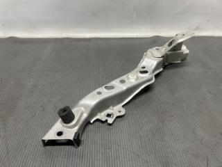 Планка телевизора правая Toyota PRIUS ZVW30 2ZR 53747-47010 3 ракурс