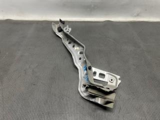 Планка телевизора правая Toyota PRIUS ZVW30 2ZR 53747-47010 5 ракурс