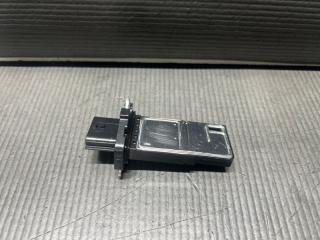 Запчасть датчик расхода воздуха Nissan DUALIS