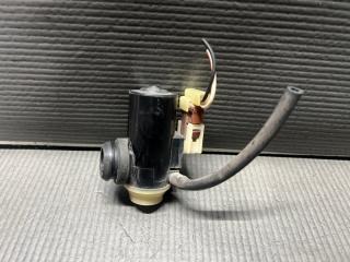 Запчасть мотор бачка омывателя Honda MOBILIO SPIKE