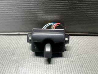 Кнопка правая передняя Subaru LEGACY BR9 EJ25 64176AJ000 1 ракурс