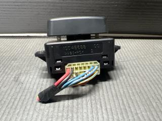 Кнопка правая передняя Subaru LEGACY BR9 EJ25 64176AJ000 3 ракурс