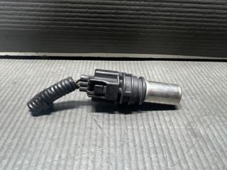 Датчик положения коленвала Nissan ELGRAND E51, ME51, MNE51, NE51 VQ25 A29-690 Y00 2 ракурс