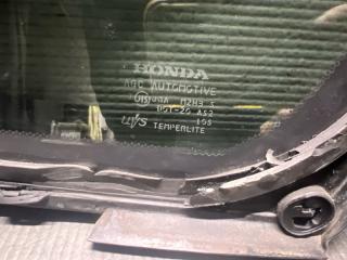 Форточка кузова правая передняя Honda ELYSION RR1 K24A 3 ракурс