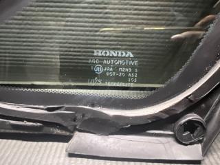 Форточка кузова правая передняя Honda ELYSION RR1 K24A 4 ракурс