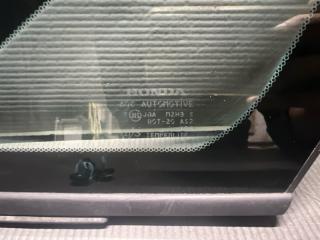 Форточка кузова левая передняя Honda ELYSION RR1 K24A 3 ракурс