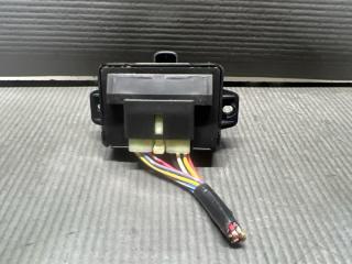Кнопка правая передняя Subaru LEGACY BR9 EJ25 64176AJ000 4 ракурс
