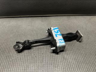 Ограничитель двери правый передний Nissan ELGRAND E52 QR25 804301JA1A 3 ракурс