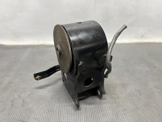 Подушка двигателя задняя Nissan TEANA J31 VQ23 113208Y100, 113218J100 4 ракурс Подушка двигателя задняя Nissan TEANA J31 VQ23 113208Y100, 113218J100 4 ракурс