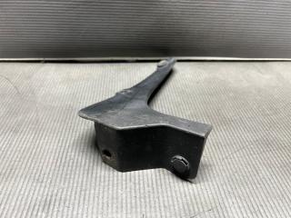 Подкрылок правый задний Toyota WISH ZNE10 1ZZ 52161-68010 2 ракурс
