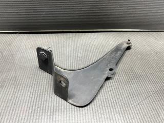 Подкрылок правый задний Toyota WISH ZNE10 1ZZ 52161-68010 5 ракурс