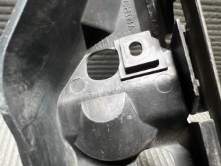 Крепление бампера правое переднее Volvo V50 MW43 31265397 3 ракурс