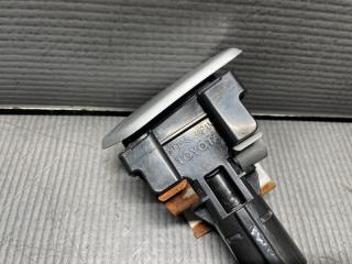 Форсунка омывателя правая Toyota PRIUS ZVW30 2ZR 85207-47030 4 ракурс