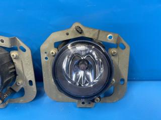 Туманка передняя Mitsubishi DELICA D:5 CV5W 4B12 0888 3 ракурс