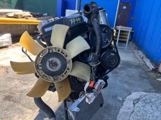 Двигатель  Toyota PROGRES JCG10 1JZGE 1 ракурс