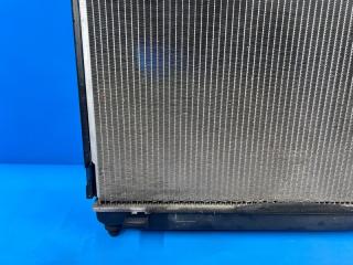 Радиатор Nissan SKYLINE V35 VQ25 21460-AL500 3 ракурс Радиатор Nissan SKYLINE V35 VQ25 21460-AL500 3 ракурс