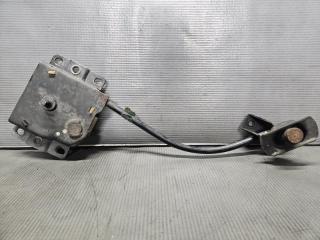 Крепление запасного колеса Toyota WISH ZGE20, ZGE21, ZGE25 2ZR 51900-68010 1 ракурс Крепление запасного колеса Toyota WISH ZGE20, ZGE21, ZGE25 2ZR 51900-68010 1 ракурс