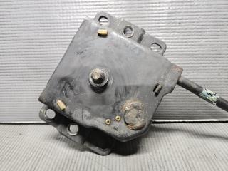 Крепление запасного колеса Toyota WISH ZGE20, ZGE21, ZGE25 2ZR 51900-68010 2 ракурс Крепление запасного колеса Toyota WISH ZGE20, ZGE21, ZGE25 2ZR 51900-68010 2 ракурс