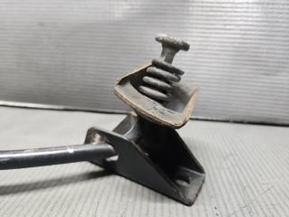 Крепление запасного колеса Toyota WISH ZGE20, ZGE21, ZGE25 2ZR 51900-68010 3 ракурс Крепление запасного колеса Toyota WISH ZGE20, ZGE21, ZGE25 2ZR 51900-68010 3 ракурс