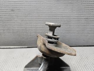 Крепление запасного колеса Toyota WISH ZGE20, ZGE21, ZGE25 2ZR 51900-68010 5 ракурс Крепление запасного колеса Toyota WISH ZGE20, ZGE21, ZGE25 2ZR 51900-68010 5 ракурс