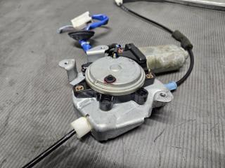 Стеклоподъемник правый передний Nissan SKYLINE CPV35 80720-AM800 4 ракурс