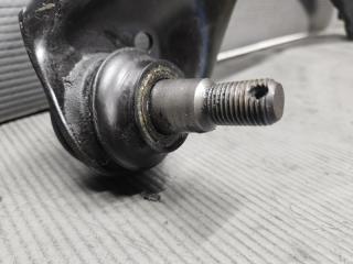 Рычаг правый передний Toyota ISIS ANM10 1AZ 48068-29255 2 ракурс