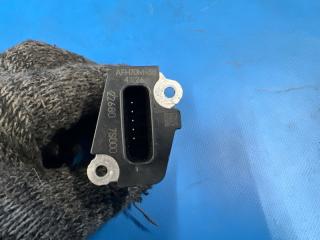 Датчик расхода воздуха Nissan SERENA C25 MR20 22680 7S000 5 ракурс
